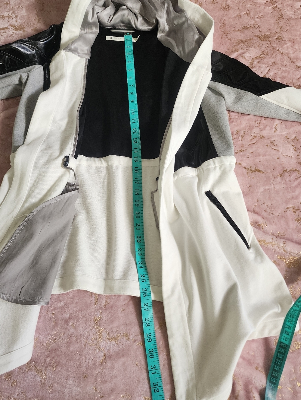 BLANC NOIR | Black And White Jacket - Picture 13 of 15